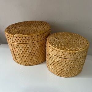 Vintage Woven Nesting Storage Boxes Round Stackable - Set of 2